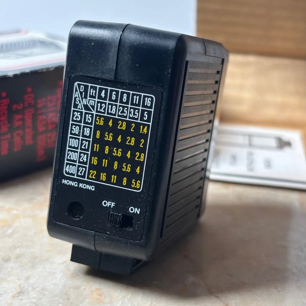 Sakar 17M Electronic Flash Black Vintage Hot Shoe Camera Accessory